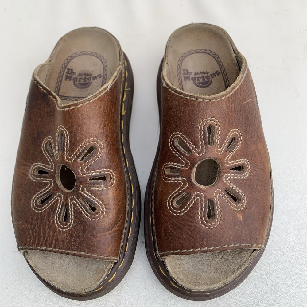Vintage Dr Martens Cutout Flower Chunky Platform Sandals England Sz 4Uk Or 6 USA